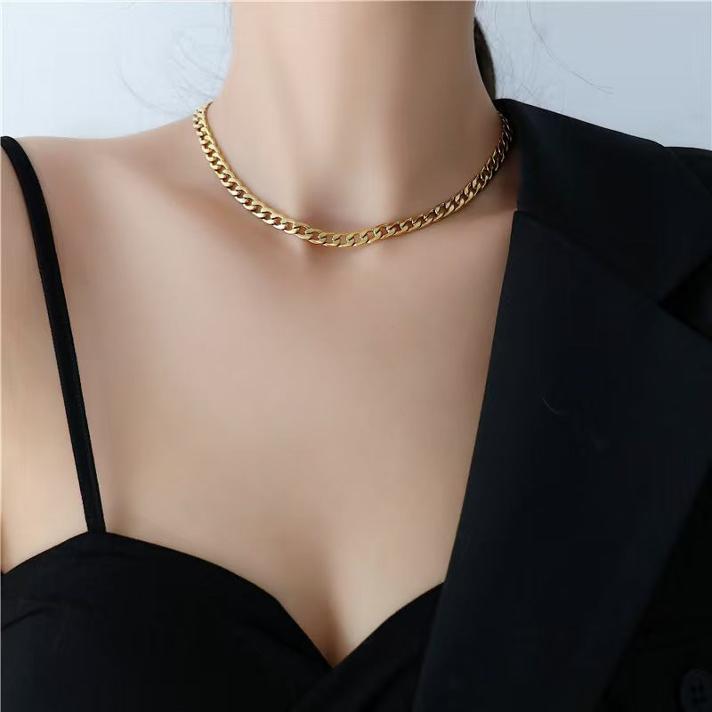 Stilrent Damhalsband